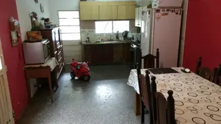 Casa 3 amb con cochera y amplio fondo - Billinghurst - San Martin foto 4
