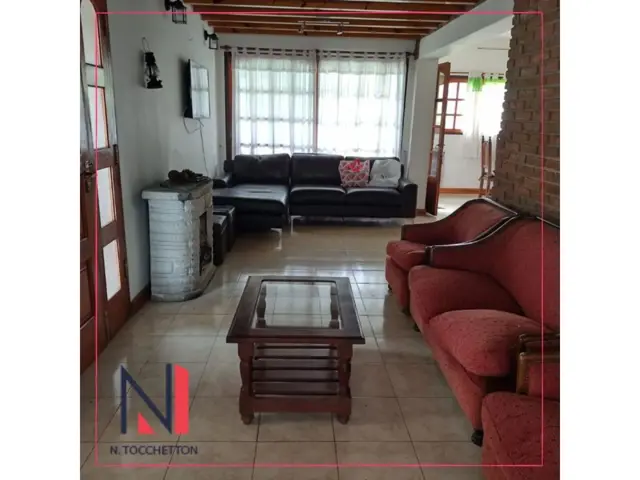 Casa en en venta en BANCO PROVINCIA con piscina