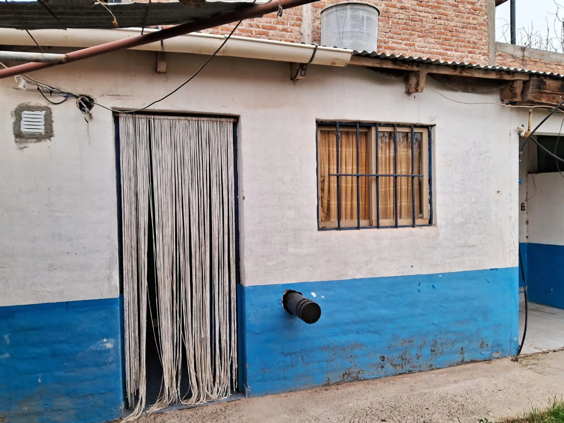 VENTA DE 500 MTS2 ( 2 LOTES ) CON CASA A RECICLAR foto 4