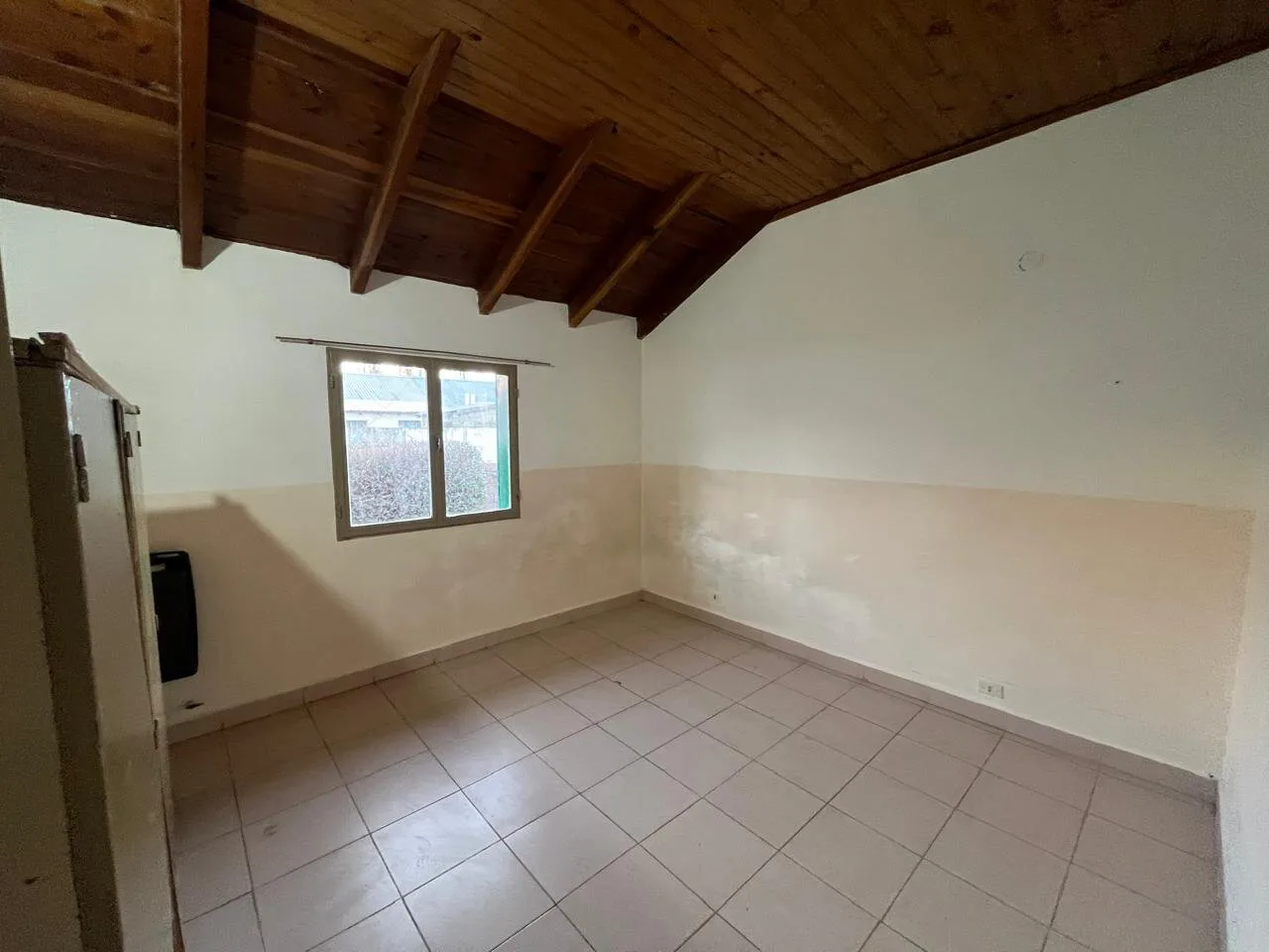 ¡Gran Oportunidad de Inversión! Casa + Departamento en Barrio 20 de Junio – El Maitén, Chubut foto 3