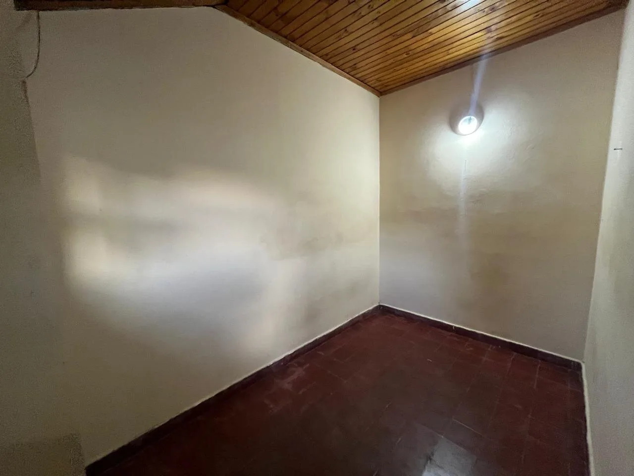 ¡Gran Oportunidad de Inversión! Casa + Departamento en Barrio 20 de Junio – El Maitén, Chubut foto 4