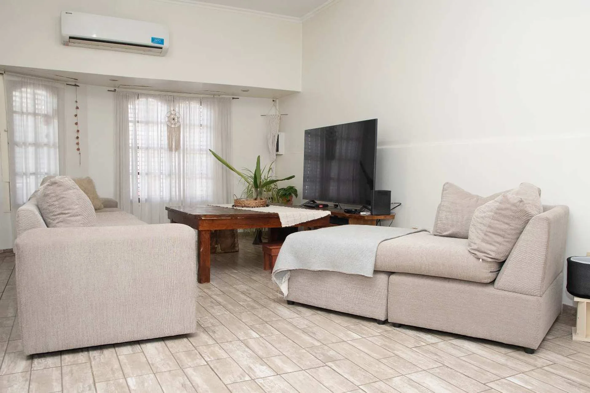 VENTA CASA 5 AMB. CON PILETA V. BALLESTER foto 4