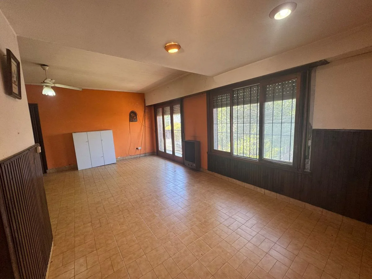 VENTA PH 3 AMB. AL FRENTE A RECICLAR NUEVA POMPEYA foto 5