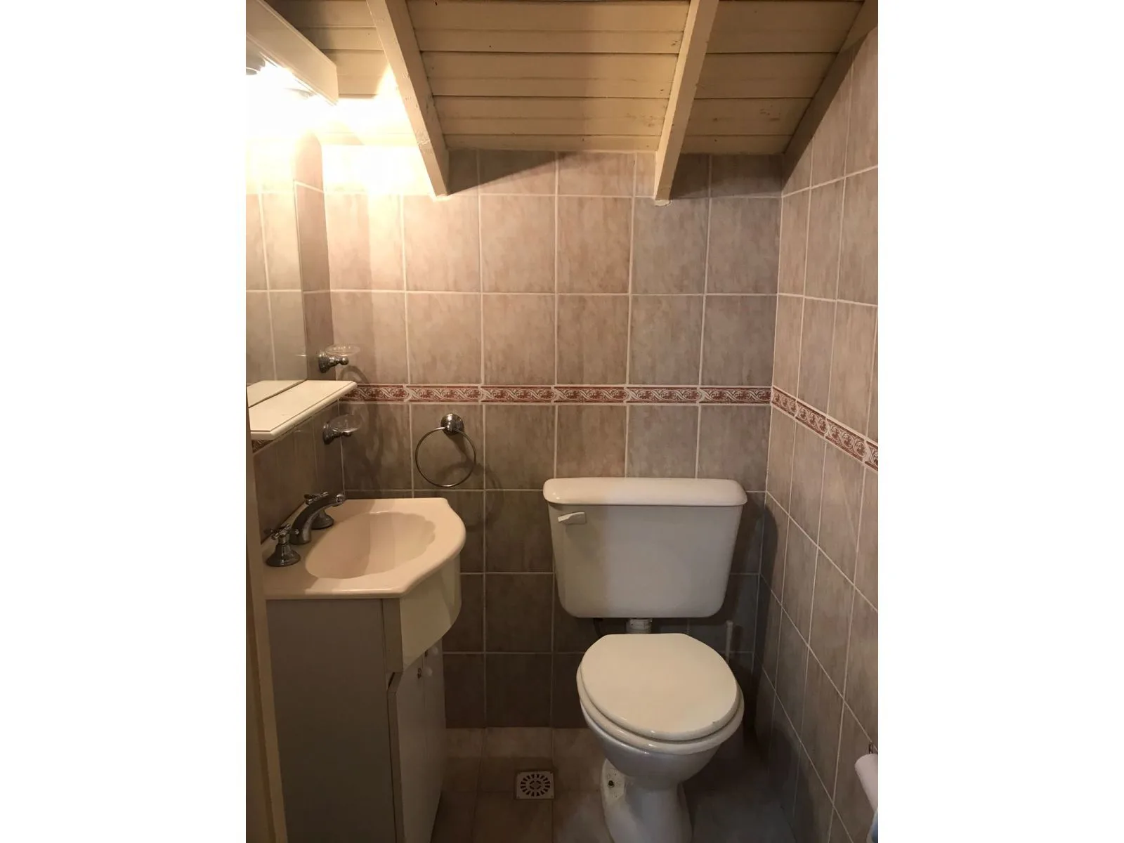 Loft-Style 1-Bedroom Duplex Apartment in Miramar, Sabra Building – photo 11 of 17