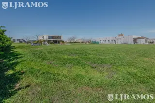 Terreno al lago en venta en el Barrio Marinas, Puertos / Escobar foto 5