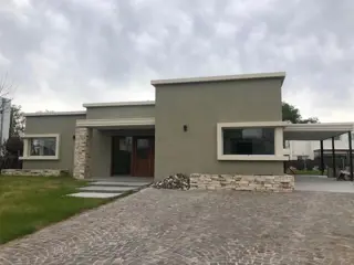 Casa a Estrenar en Planta Baja en Barrio Privado Fincas de Hudson foto 2