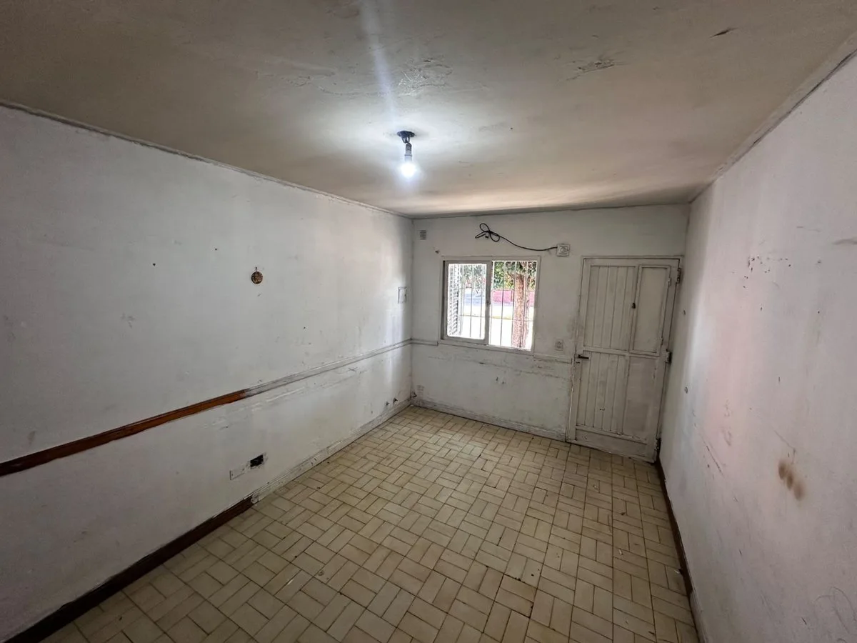 VENTA DUPLEX 3 AMBIENTES CON PATIO Y COCHERA foto 5