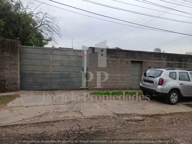 PROPIEDAD EN LOTE PROPIO DE 20X33