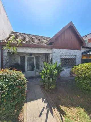 VENTA DE CASA TRES AMB. foto 1