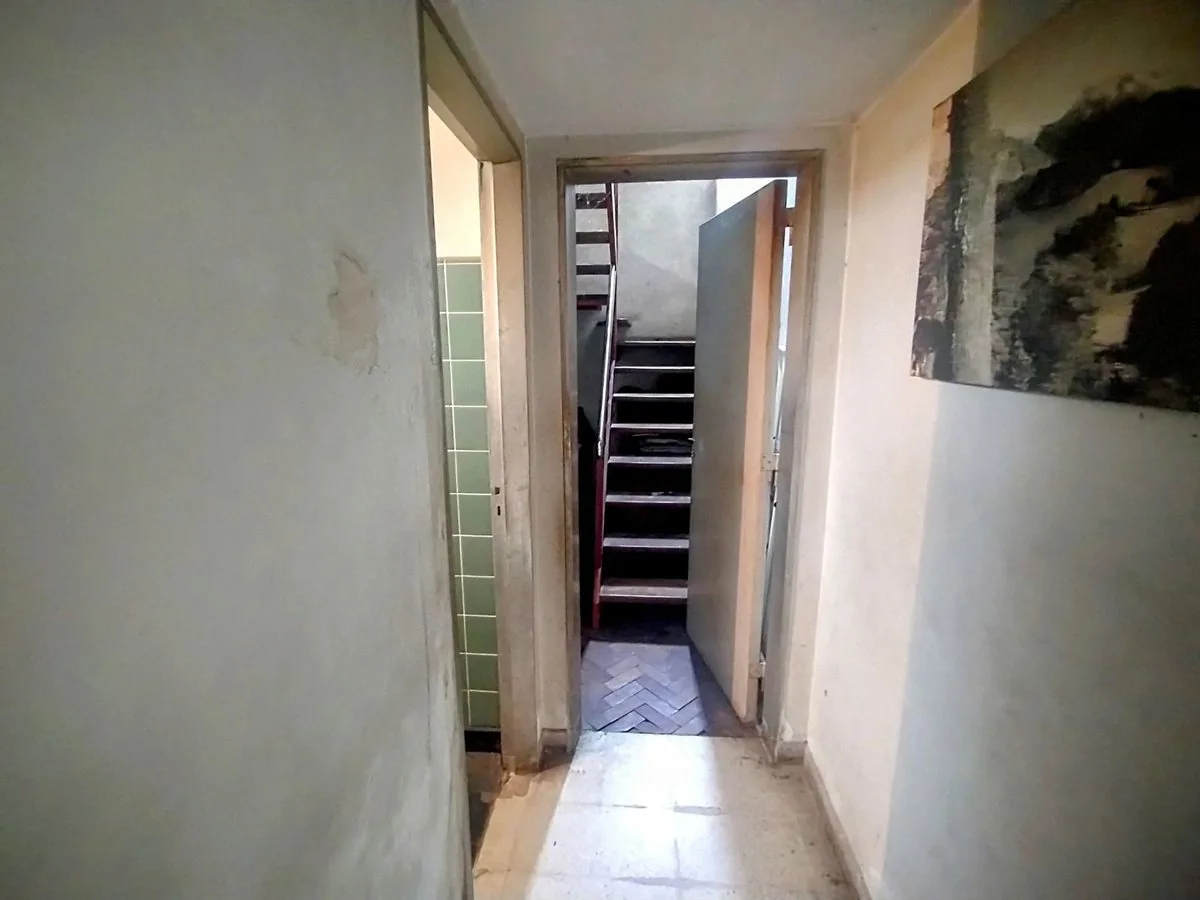 VENTA CASA A RECICLAR DOS DORMITORIOS EN ALBERDI foto 5