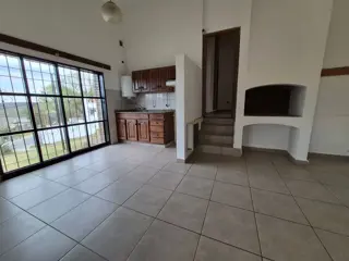 Alquiler Anual Casa barrio La Quinta foto 1