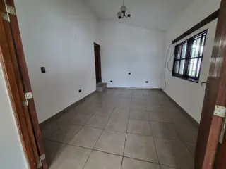 Alquiler Anual Casa barrio La Quinta foto 3