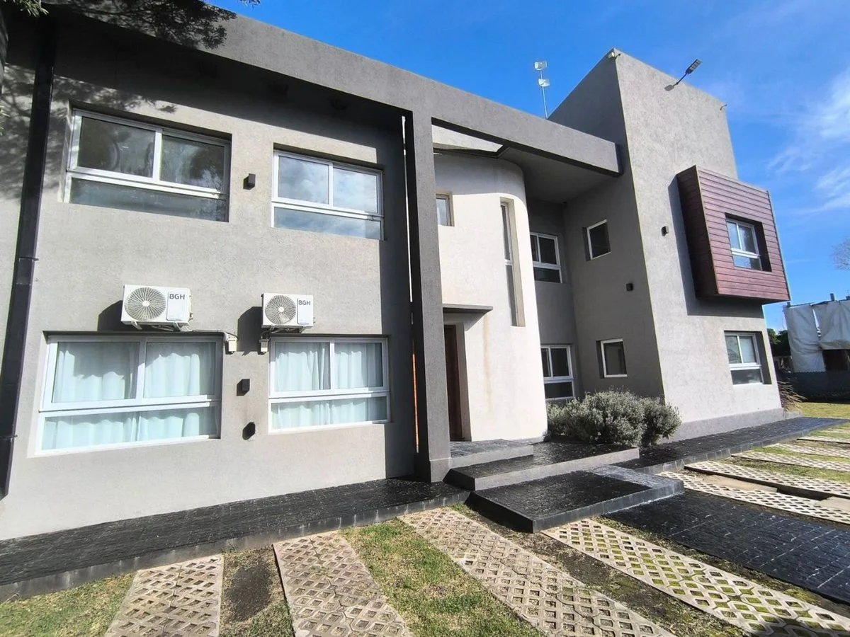 Venta Departamento 3 ambientes Estrenar c/cochera foto 2