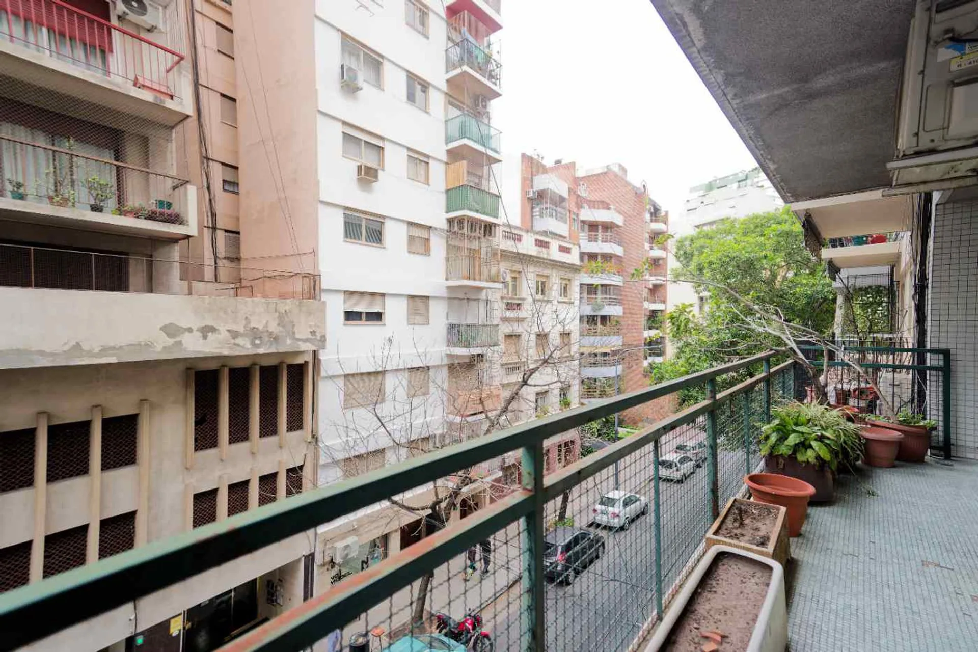 VENTA DE 4 AMBIENTES CON DEPENDENCIA CABALLITO