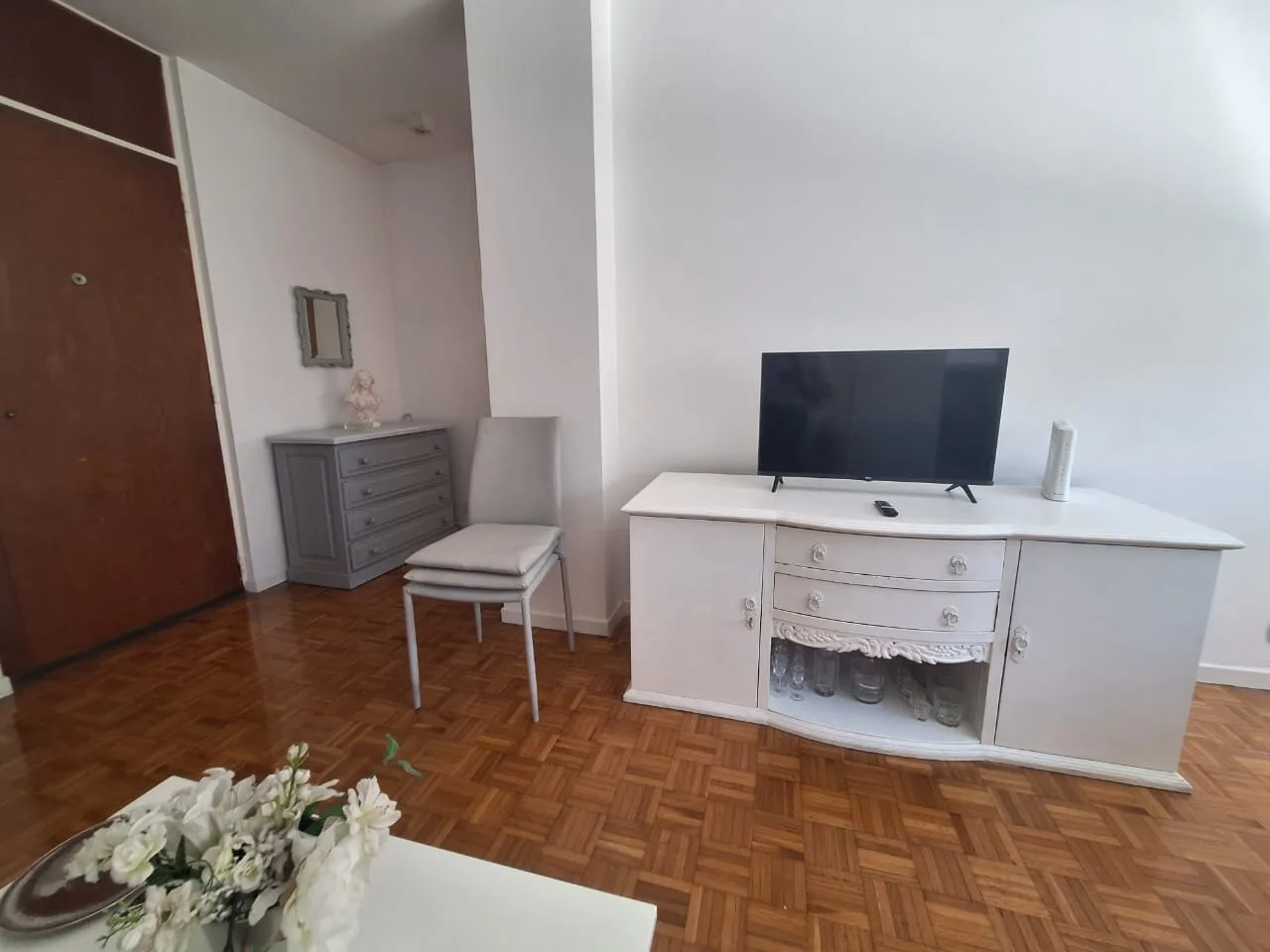 Barrio Norte, Paraguay 1200, 2 amb, 45m2, $ 1,000,000 + expensas (Agosto 2026= $ 200,000) + servicios. foto 4