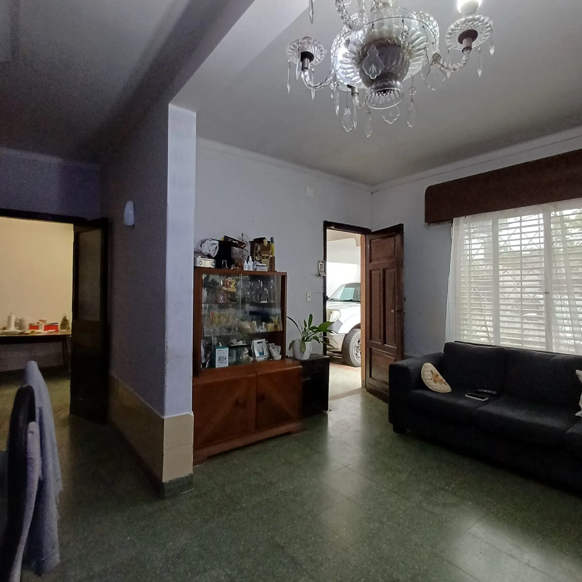 Casa 3 Dorm. Apta Crédito - jardín cochera y fondo foto 5