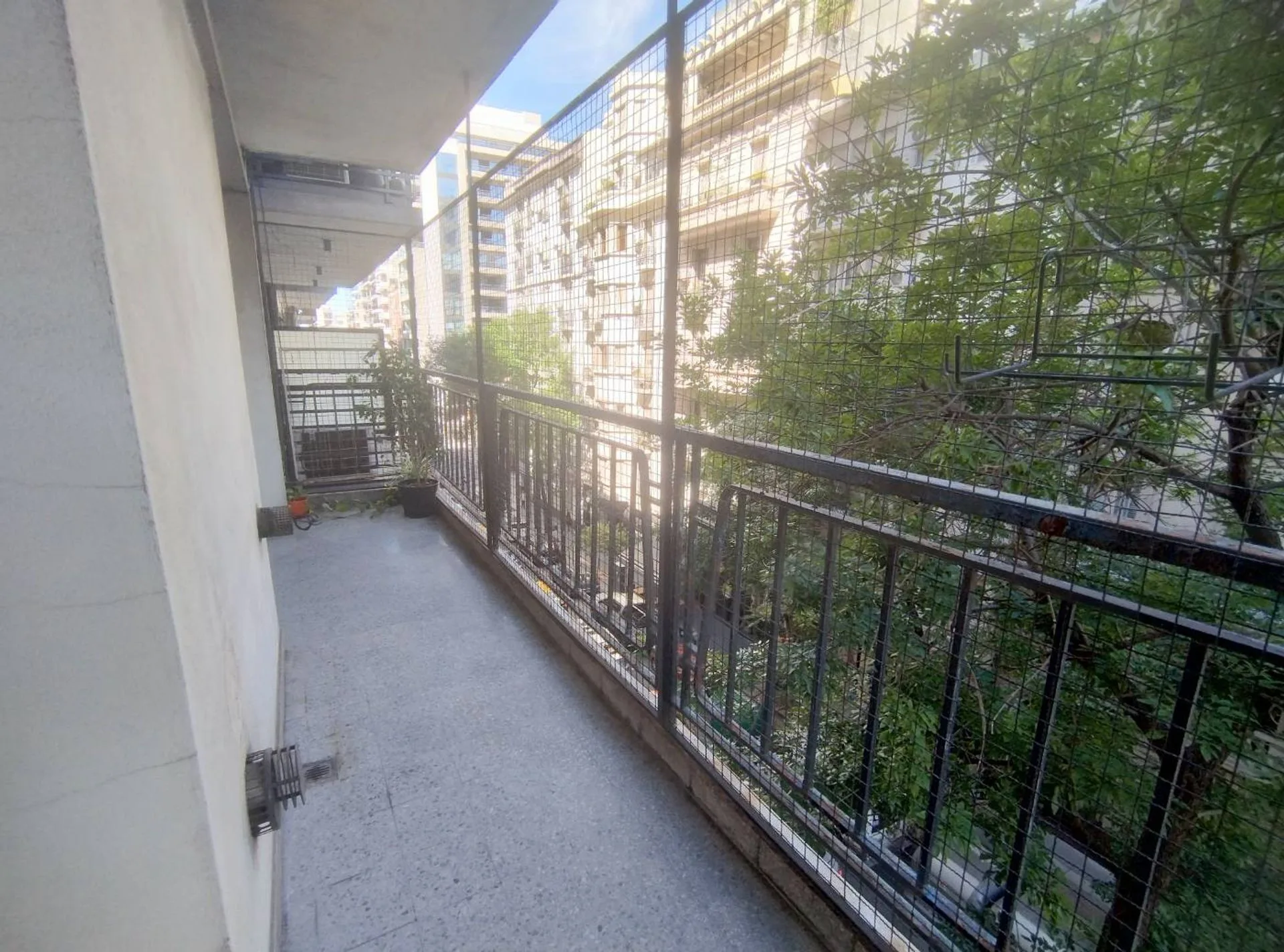 VENTA 3 AMBIENTES 90 m² CON BALCÓN EN BARRIO NORTE foto 3