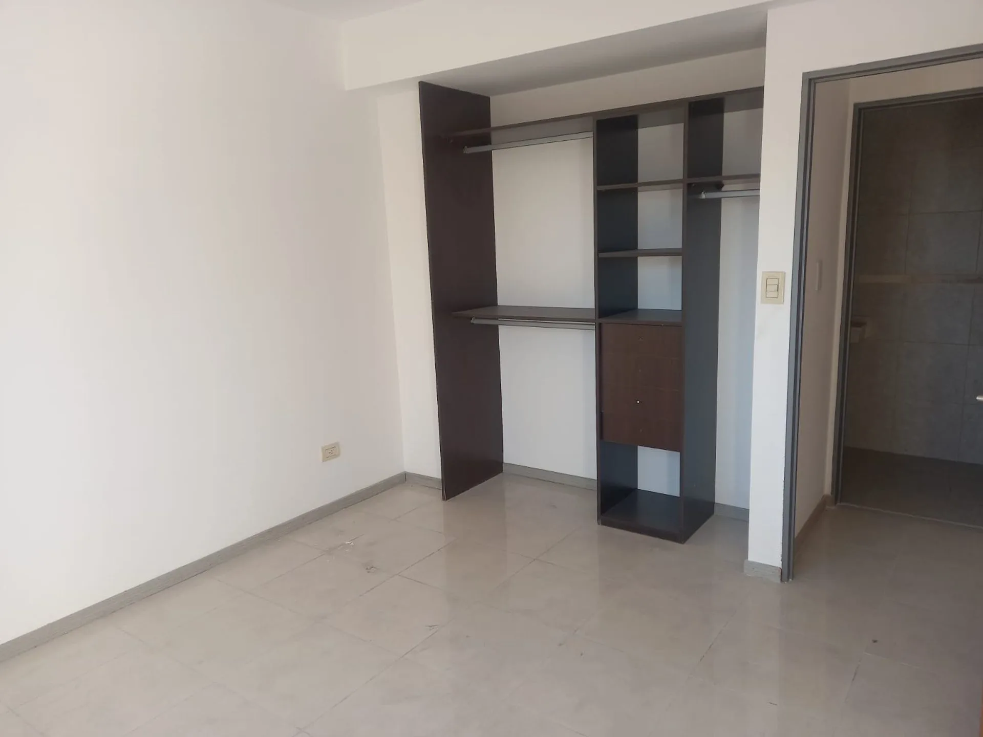 Departamento 3 Ambientes  con cochera  en Venta foto 4