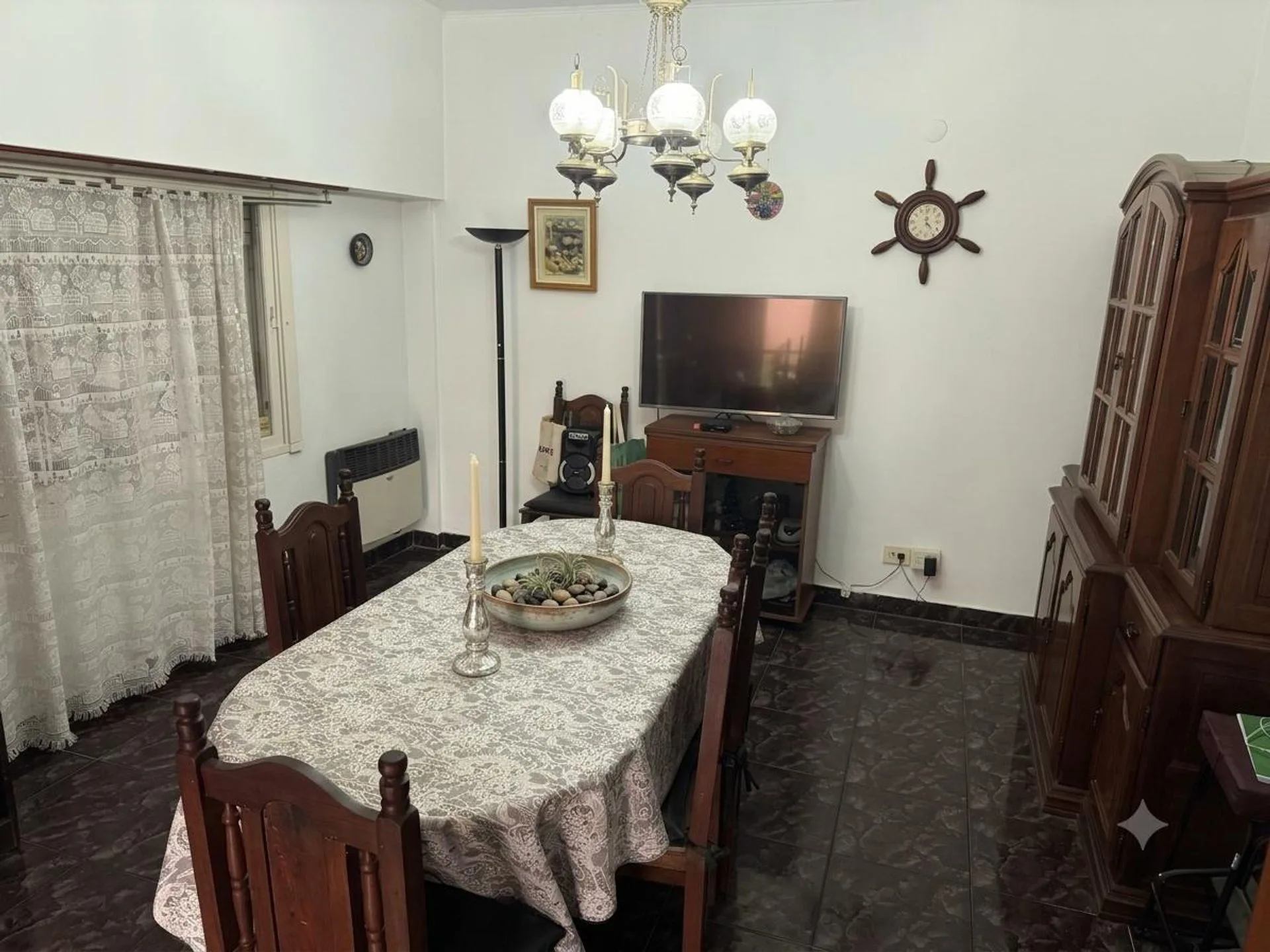 Venta casa 5 ambientes en Banfield con quincho foto 5