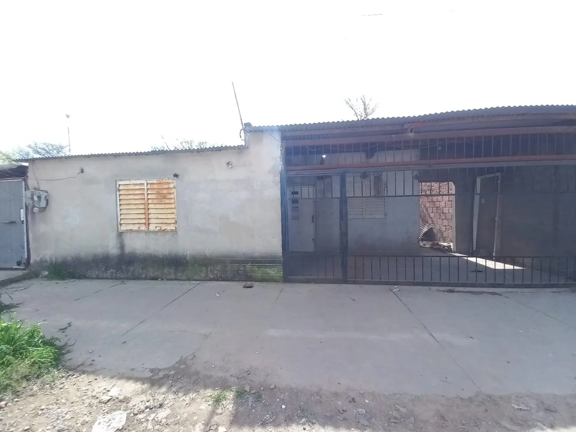 CASA DE TRES AMBIENTES  ALQUILER EN ZONA NORTE foto 3