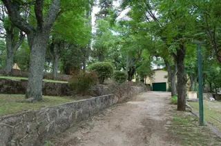 De Blasis Bienes Raices GRAN OPORTUNIDAD EN TANTI Excepcional inmueble en TANTI sobre la costa del Rio ,  Casco de Estancia foto 1