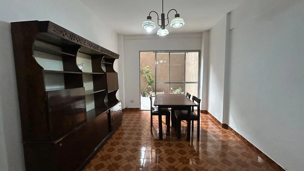 DEPARTAMENTO EN VENTA - ABASTO - 2 1/2 AMB + PATIO foto 3