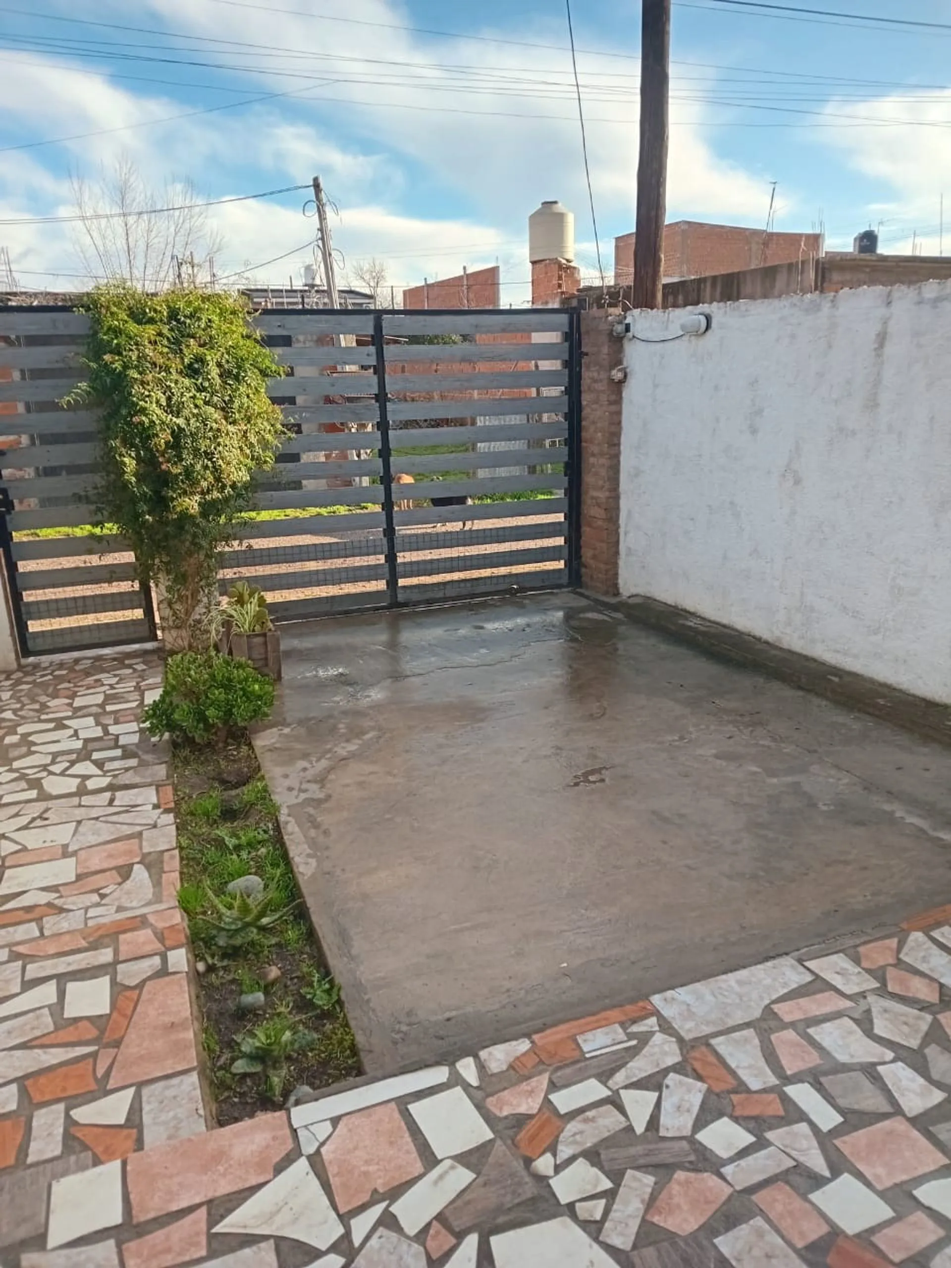 ALQUILER DE CASA EN JOSÉ C PAZ DE 3 AMBIENTES foto 3