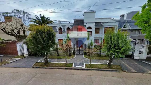 VENTA CASA CIUDAD DE NIEVA 4 DORM