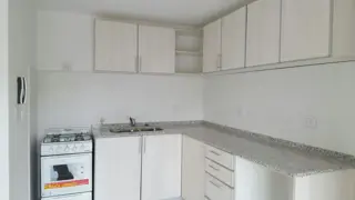 DEPARTAMENTO 2 AMBIENTES EN QUILMES OESTE foto 2