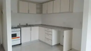 DEPARTAMENTO 2 AMBIENTES EN QUILMES OESTE foto 4