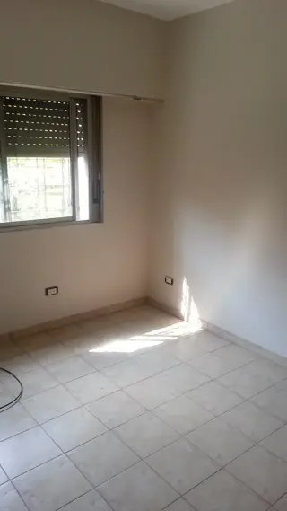 Casa + departamento en venta, Ciudad Tesei, Hurlingham foto 4