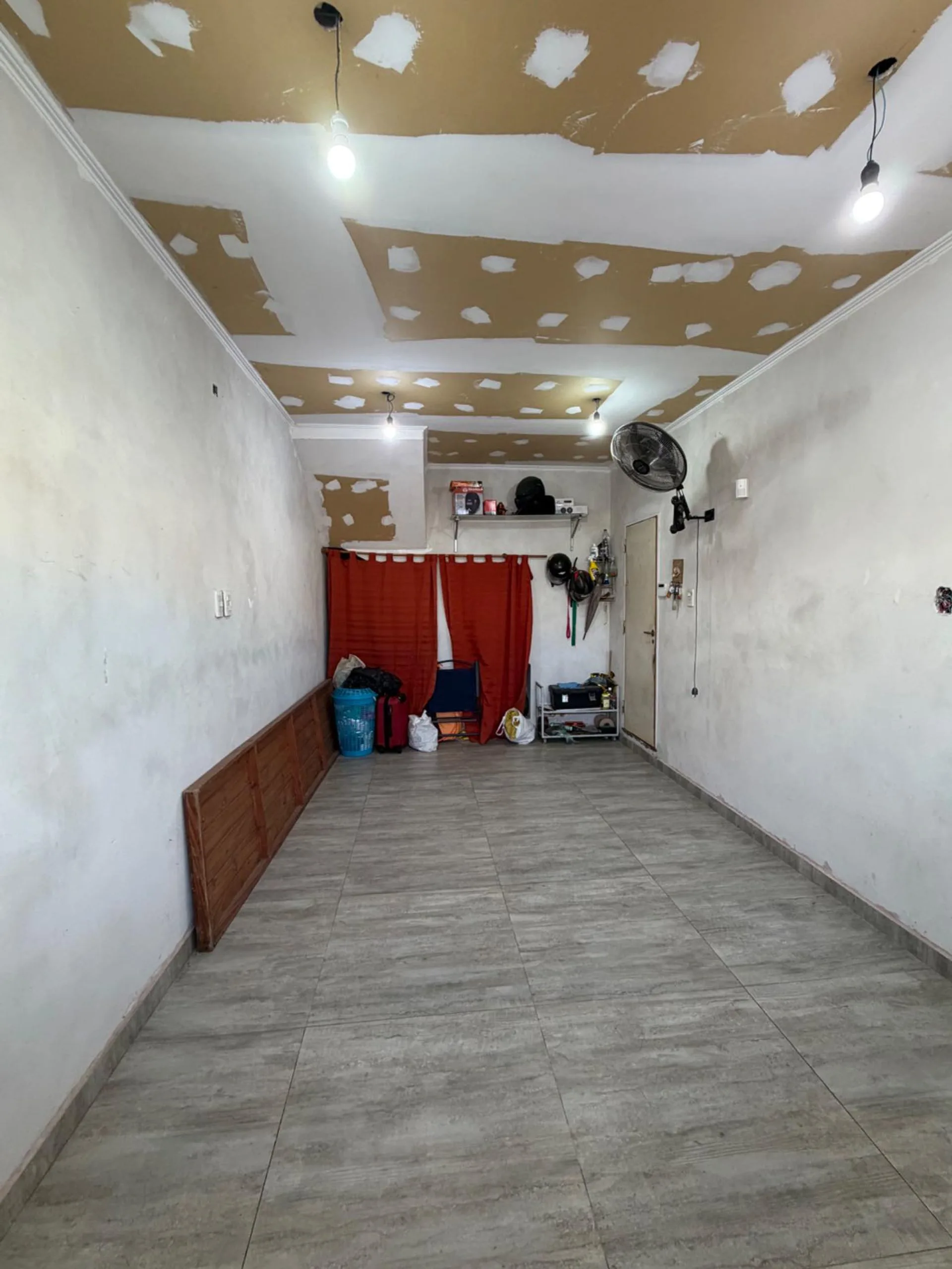 CASA EN VENTA CON LOCAL EN SANTO TOMÉ! foto 4