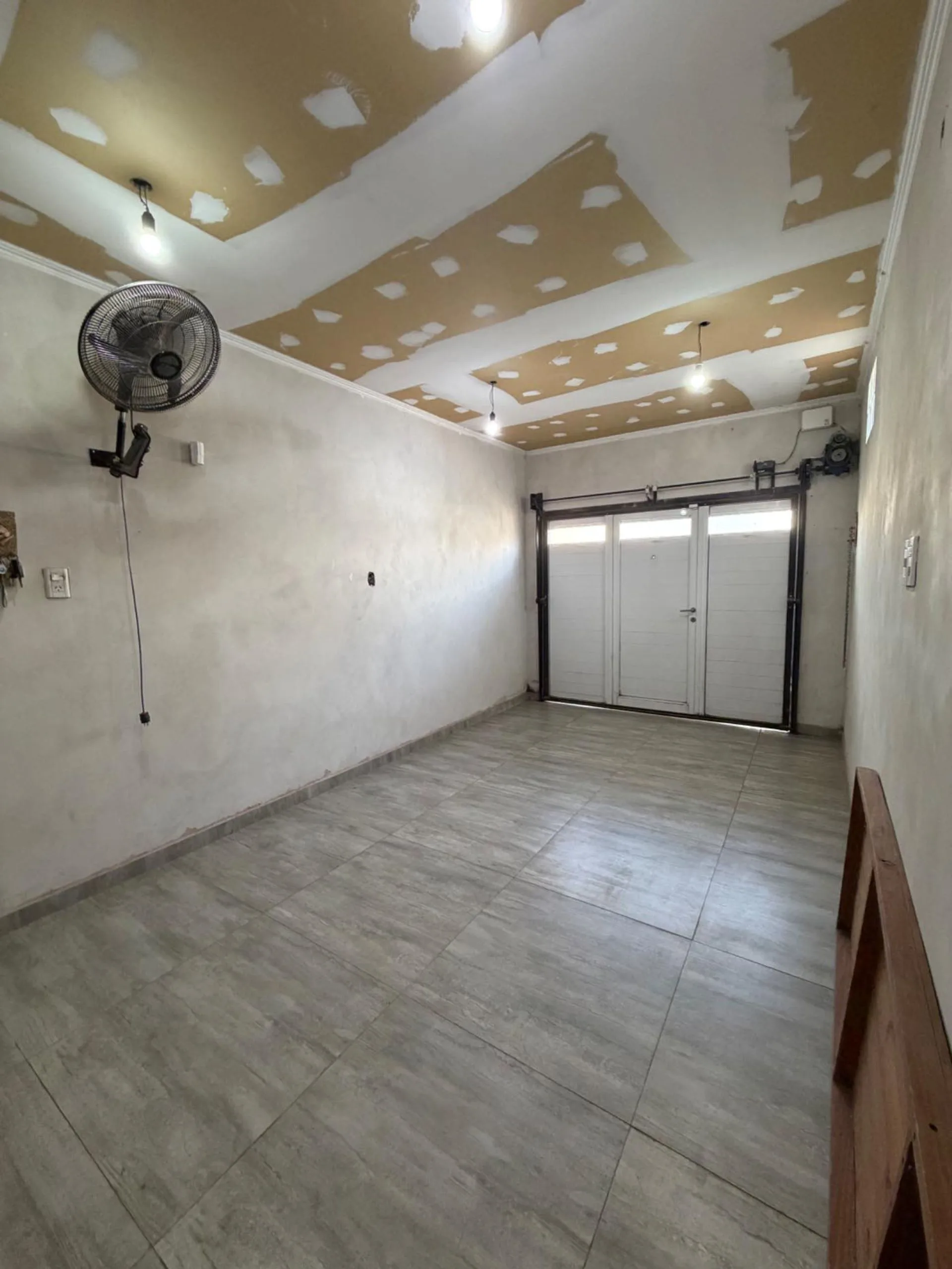 CASA EN VENTA CON LOCAL EN SANTO TOMÉ! foto 5