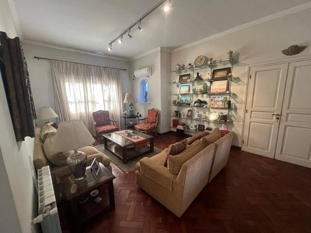VENTA CASA ZONA MONUMENTO 4 DORMITORIOS CON PILETA foto 5