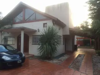Casa de 4 ambientes en barrio cerrado, Ranelagh Golf Club. foto 3
